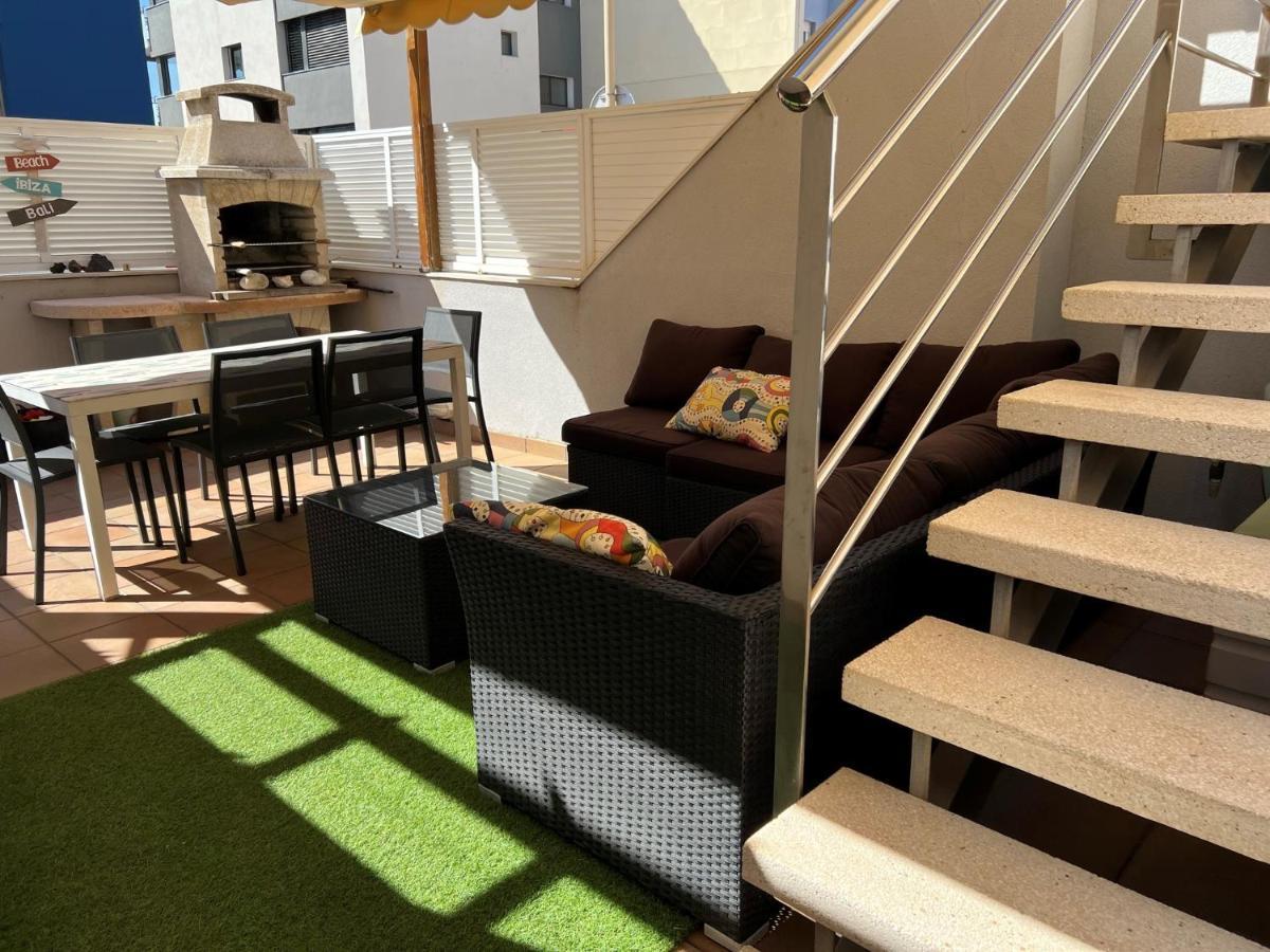 Cozy Beach House With Pool & Bbq Cubelles Bagian luar foto
