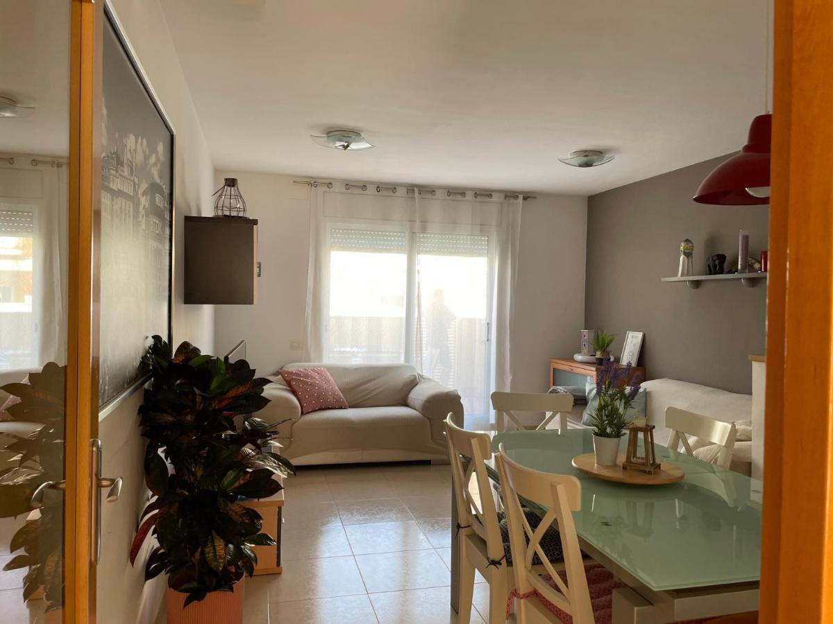 Cozy Beach House With Pool & Bbq Cubelles Bagian luar foto